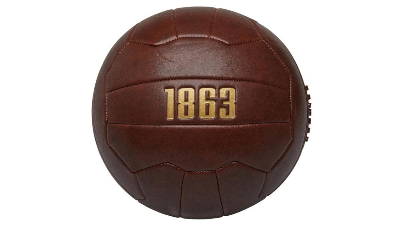  Ballon  de  foot  vintage  1863