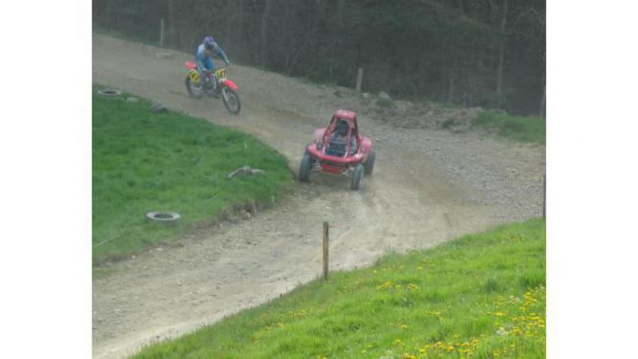 1 Stunde Quad fahren Action & Fun auf der Motocrossstrecke 2